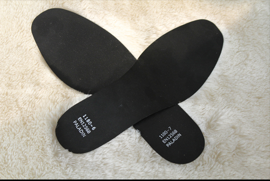 EN ISO-сертифицированные металлические межподошные вставки для горнодобывающей промышленности. Модель обуви P1515