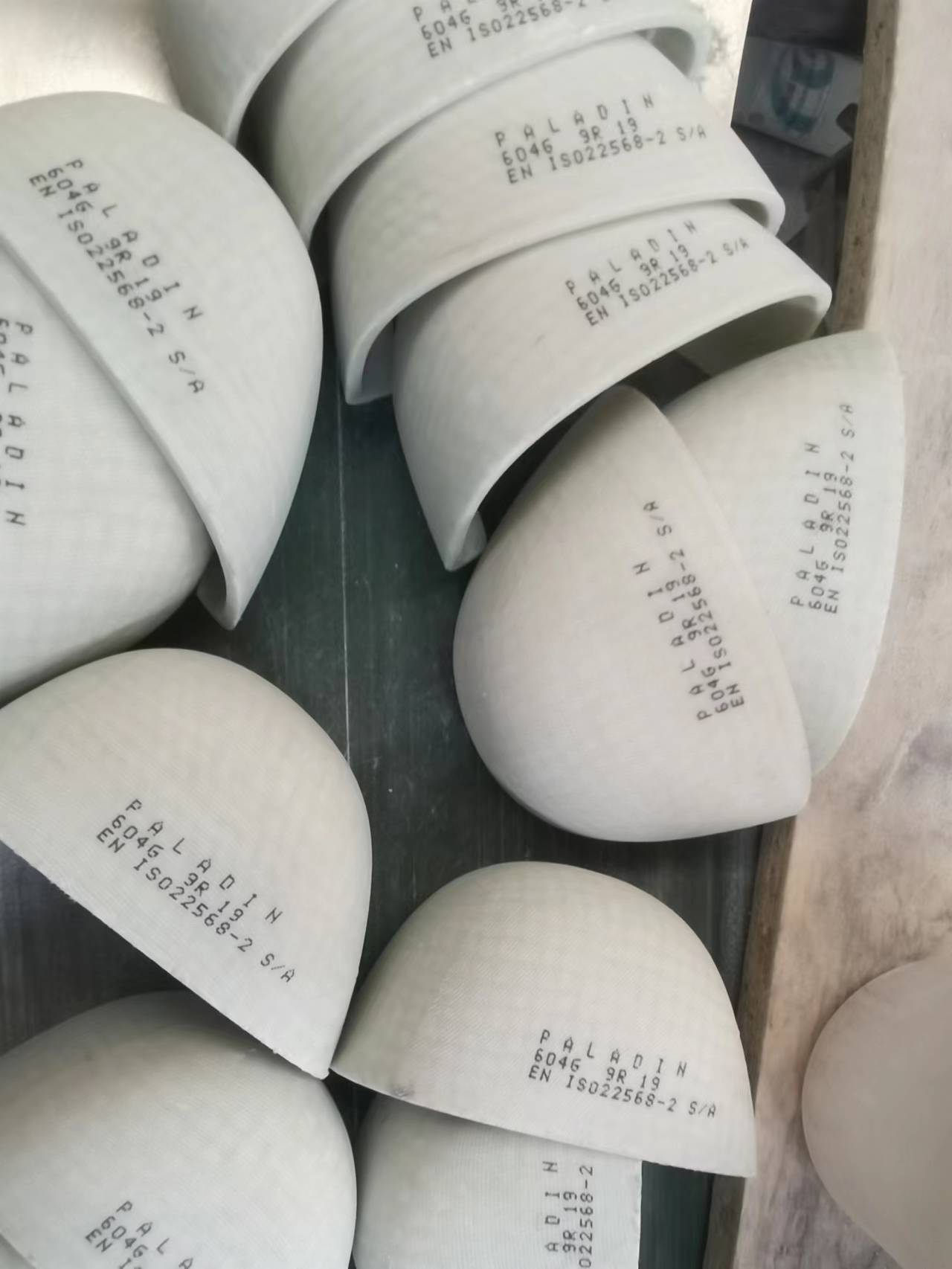 200 J EN ISO22568 Стандартная крышка для стекловолокна модель 604G для рабочих ботинок PU